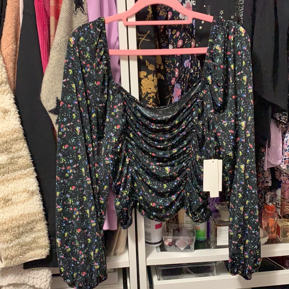 ABOUND Ruched Long Sleeve Top - Picture 3 of 8